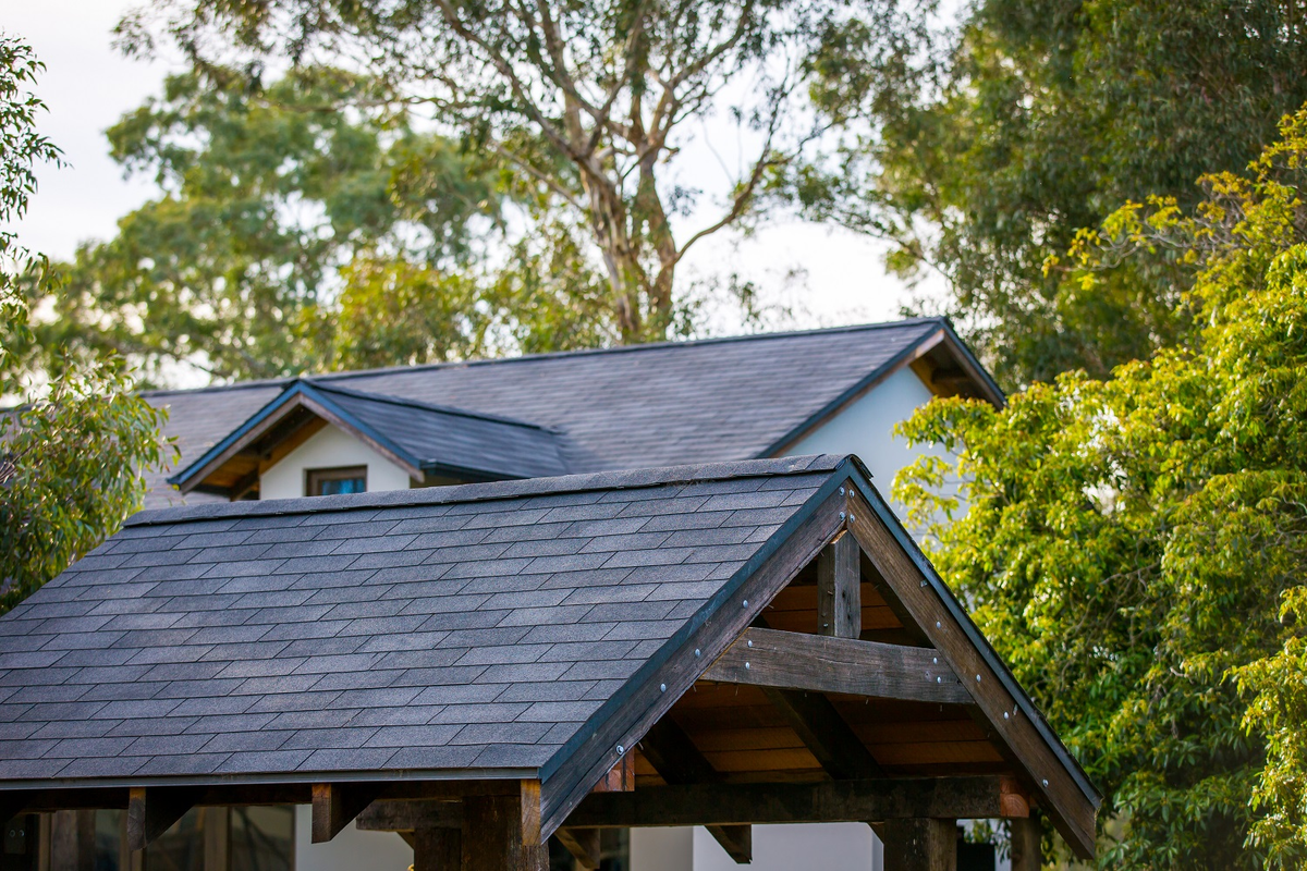 Asphalt Shingles Roof
